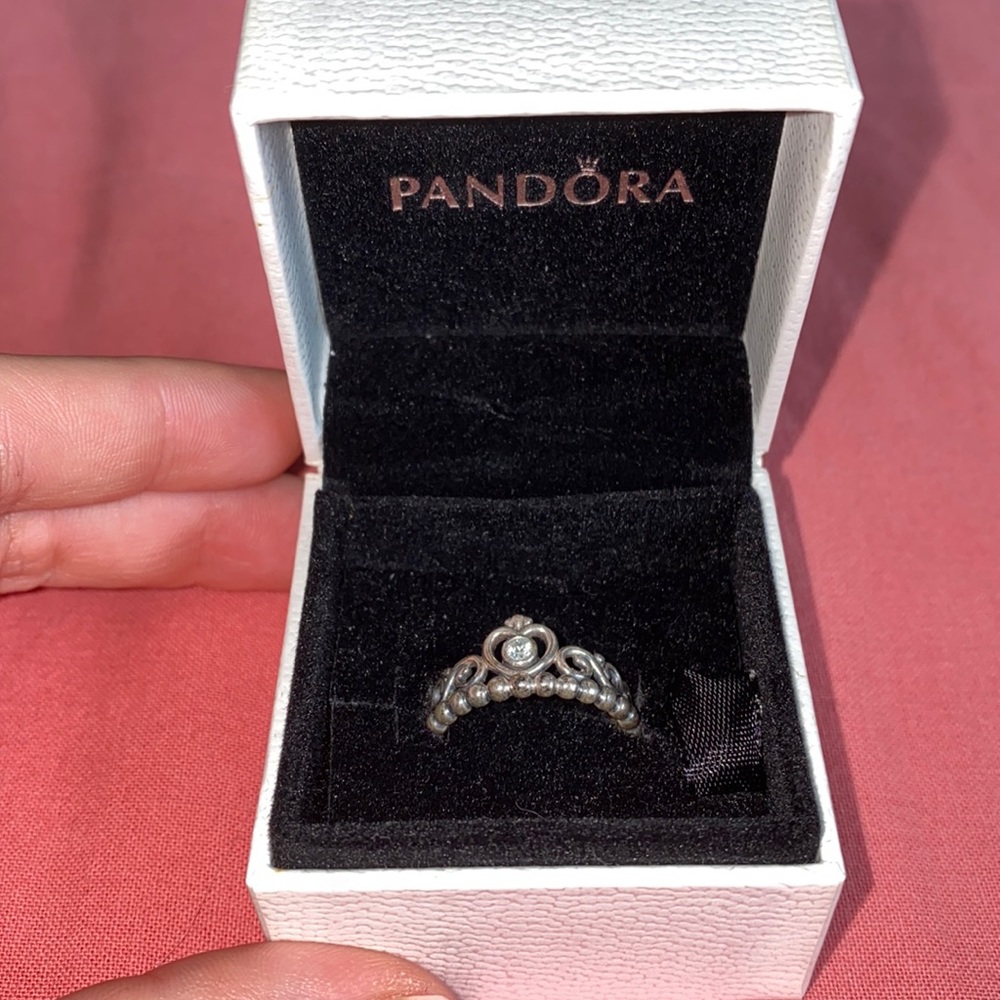Pandora ‘Princess Tiara Crown Ring’